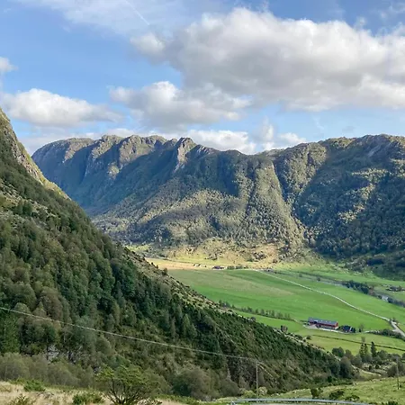 Prázdninový dům 2 Bedroom Gorgeous In *