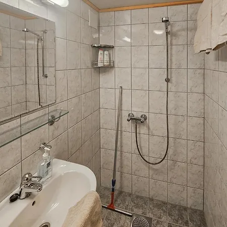 2 Bedroom Gorgeous In *