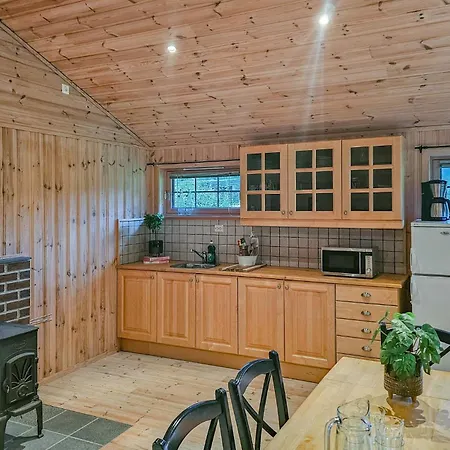 2 Bedroom Gorgeous In *