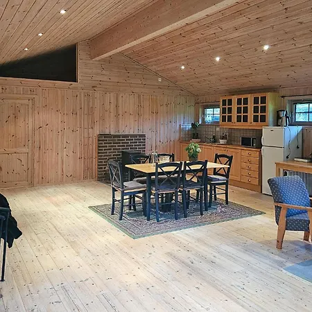 Дом отдыха 2 Bedroom Gorgeous In Vikesa